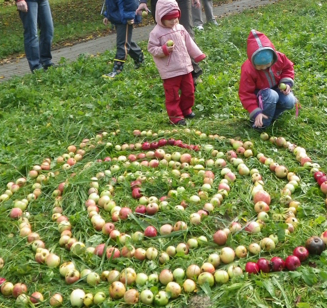 Celebrating our yearly milestones with apples